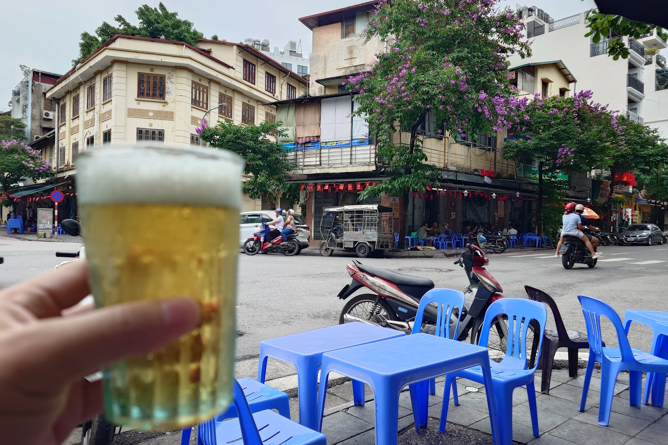 Bia Hoi Hanoi Street Beer